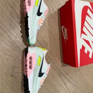 Nike Air Max Sneakers in Pink and White